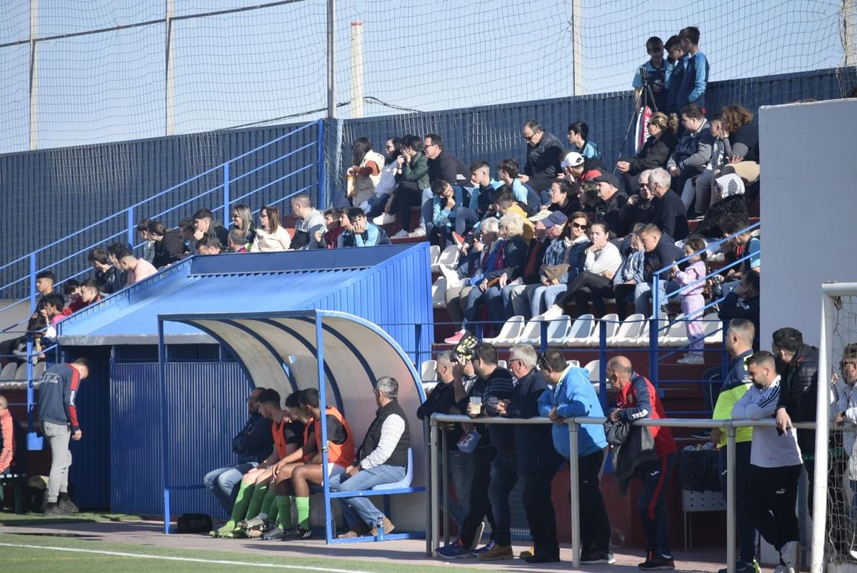 AlboxCDV's tweet photo. 🗣 Ayer fuimos 2️⃣0️⃣0️⃣ almas albojenses en Las Ventas animando al equipo 🏟

👏 ¡Gracias a todos por vuestro apoyo incondicional! 💙 #SiempreCDV ❤️ https://t.co/6ej2AoGCz2