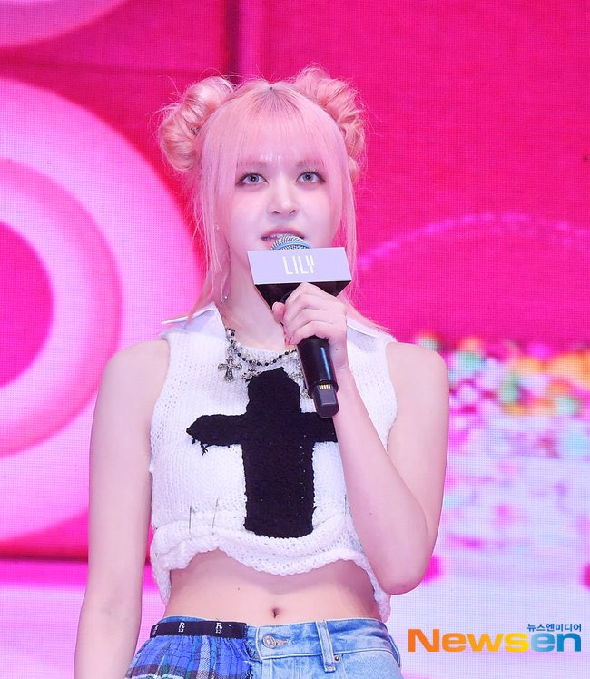 LilyMBrasil's tweet photo. [📸] 20.03.23 Press da Lily durante o Showcase do NMIXX!

EXPÉRGO OUT NOW
#NMIXX_LoveMeLikeThis
#엔믹스컴백당도최고 #NMIXX #엔믹스
#릴리 #LILY
#NMIXX #엔믹스 @NMIXX_official https://t.co/2jNcPWK3kO