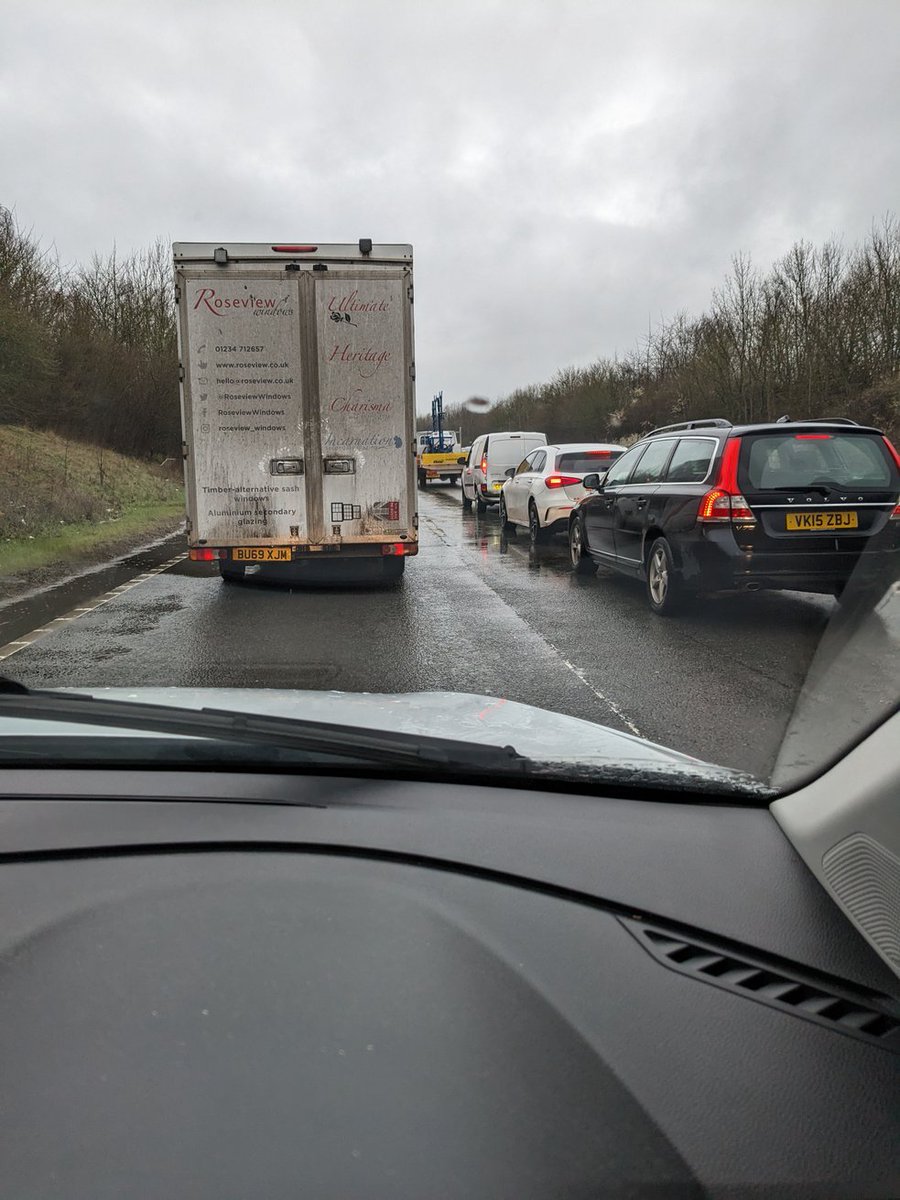 SteveMac72's tweet image. Nice to be in the office, with the Team. Haven&apos;t missed this though. #TotalGridlock