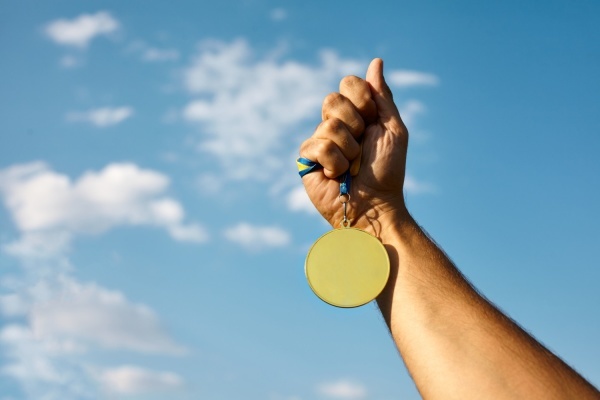 FranchisesIE's tweet photo. FullPivot, a prominent digital agency franchise associated with @EaziApps, has launched a new program called App and Website of The Month Awards.

➡️ https://t.co/iv9ZTF3hYt https://t.co/X9f0D8Lwkz