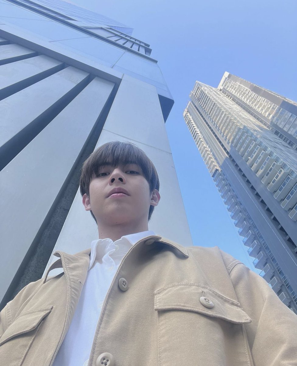 jahdiary's tweet photo. THE WAY I HELD MY BREATH FOR GOOD HOW MANY SECONDS WHEN HIS POST POPPED UP AS I REFRESHED MY IG 😭😭😭 YOU ARE SO DAMN BEAUTIFUL 😭😭😭

#SB19_JUSTIN @SB19Official https://t.co/RGLxXw4Op5