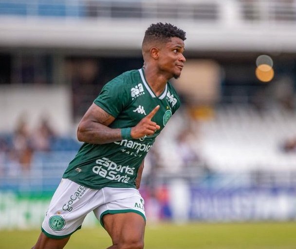 interminhaviida's tweet photo. | Inter, Santos e Coritiba concorrem pela contratação do lateral-esquerdo Jamerson, do Guarani.

Jogador foi destaque da Série B 2022, terminando a competição como o líder em assistências. https://t.co/61XMojLhJ8