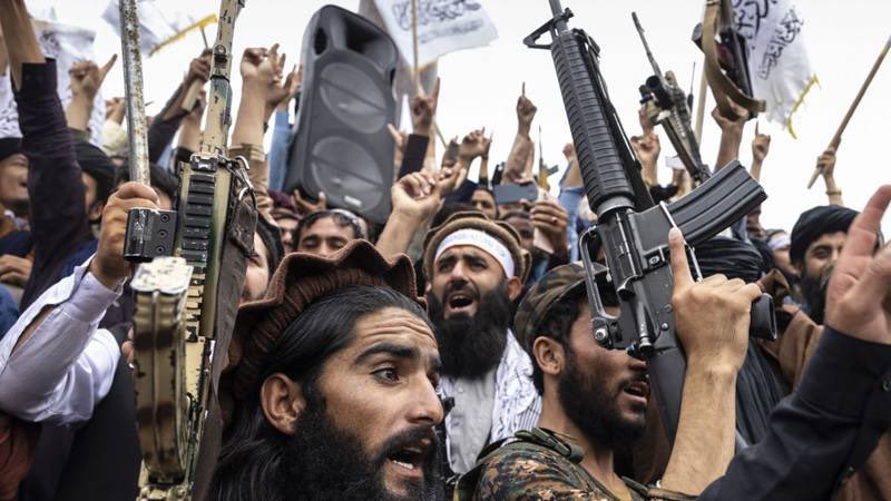 solcugazete's tweet photo. Afganistan'da radikal İslamcı Taliban yönetimi, yetkililerin akrabalarını devlet kurumlarına atamasını yasakladı (T24) https://t.co/6rmBGHDz82