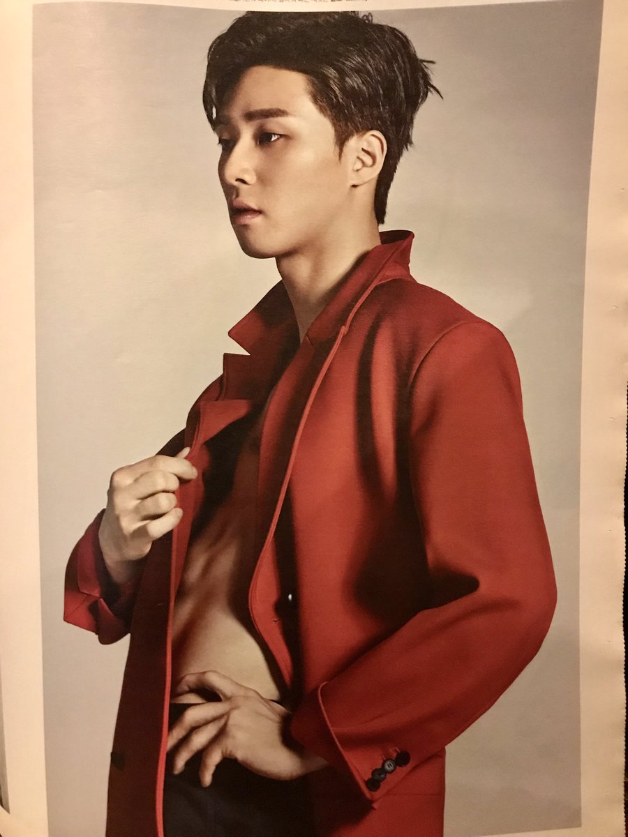 biwa71116875's tweet image. 2014年HIGH CUT❤️‍🔥②🖤🤍🤎
ドンハくん期⁇なのに、こんなアンニュイなソジュン🥰💜
可愛かっこいいドンハを心から愛してるけど、ちょっと影のある悪ソ😎も大好き🫶💕💕💕

#HIGHCUT
#アンニュイソ
#悪ソ
#モデルソジュン
#紙の破壊力
#パクソジュン