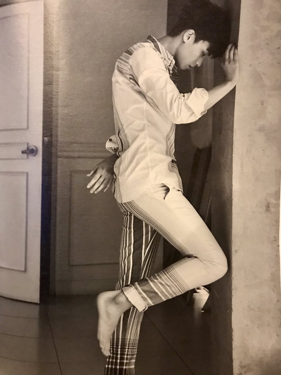 biwa71116875's tweet image. 2014年HIGH CUT❤️‍🔥②🖤🤍🤎
ドンハくん期⁇なのに、こんなアンニュイなソジュン🥰💜
可愛かっこいいドンハを心から愛してるけど、ちょっと影のある悪ソ😎も大好き🫶💕💕💕

#HIGHCUT
#アンニュイソ
#悪ソ
#モデルソジュン
#紙の破壊力
#パクソジュン