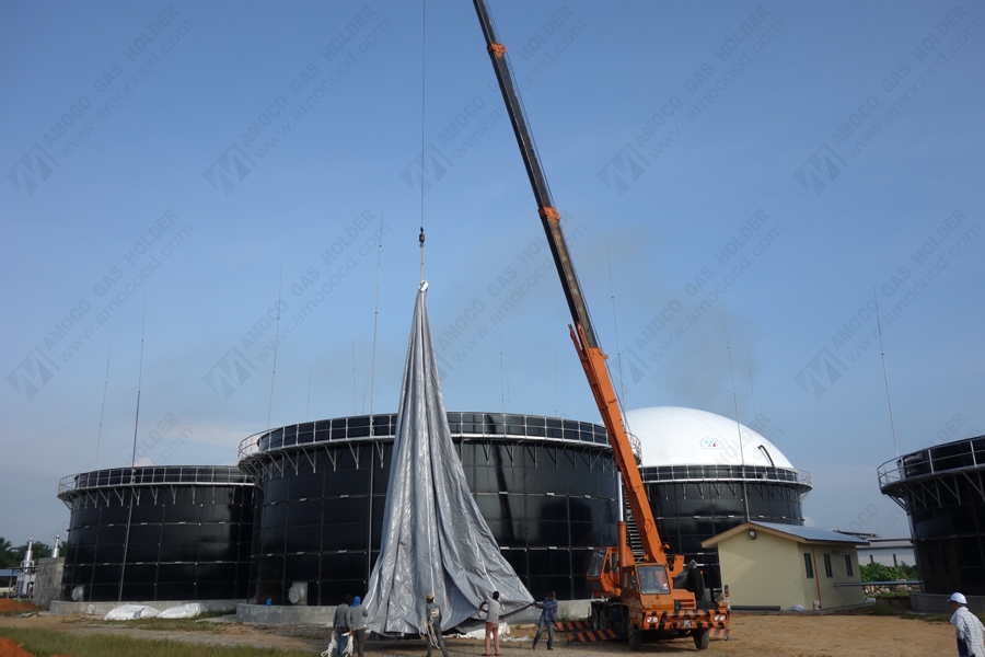 BiogasHolder's tweet photo. Supply GFS tanks &amp; Membrane Gasholders for Negeri Perak Palm Oil Plant in Malaysia.

#biogas #biogaz #biogás #biogasplant #bioenergy #sustainableenergy #wastetoenergy #organicwastetoenergy #gastank https://t.co/JFueVB7K5M