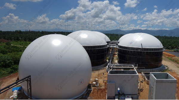 BiogasHolder's tweet photo. Supply GFS tanks &amp; Membrane Gasholders for Negeri Perak Palm Oil Plant in Malaysia.

#biogas #biogaz #biogás #biogasplant #bioenergy #sustainableenergy #wastetoenergy #organicwastetoenergy #gastank https://t.co/JFueVB7K5M