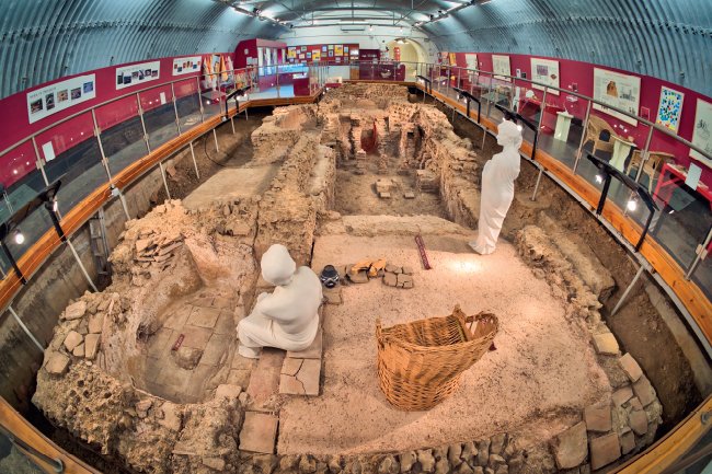 Did you know that in 2021 there were 1.4 million day trips made to #WelwynHatfield?🙌 There are lots of interesting places to visit and things to do in the borough including Hatfield House, Stanborough Park, The Roman Baths in WGC &amp; The Art and Design Museum at the Uni of Herts!