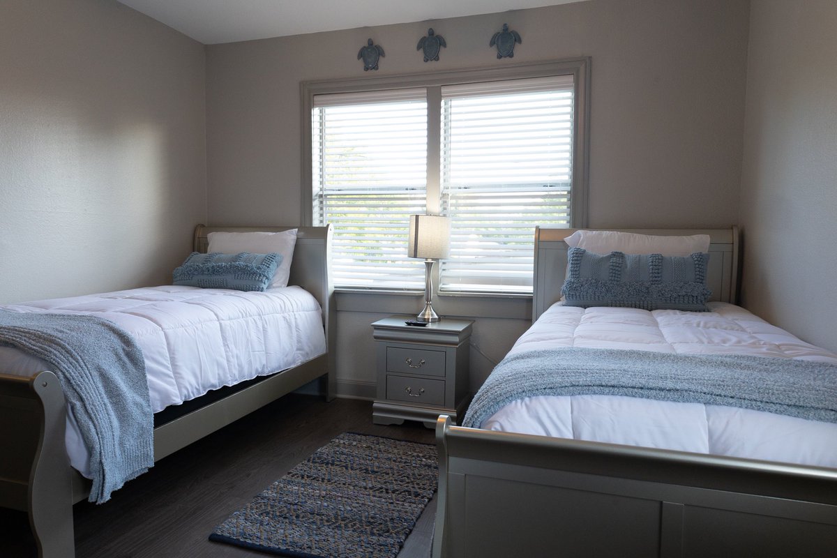2 Story Airbnb Unit 🏡, Only 5 minutes from Downtown Houston, Texas!
Link in Bio.. DM for any questions/inquiries 📲 #Superhost #airbnb #airbnbhost #Texas #Houston #HTX #HoustonRockets #HoustonTexans #Downtown #vacation
#Travel