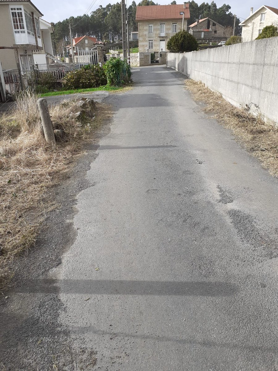 conportodoson's tweet photo. 🌿 Acondicionamento de accesos en Queiruga

#PortoDoSon #Queiruga #NúcleosTradicionais https://t.co/BsM2uyXBHC