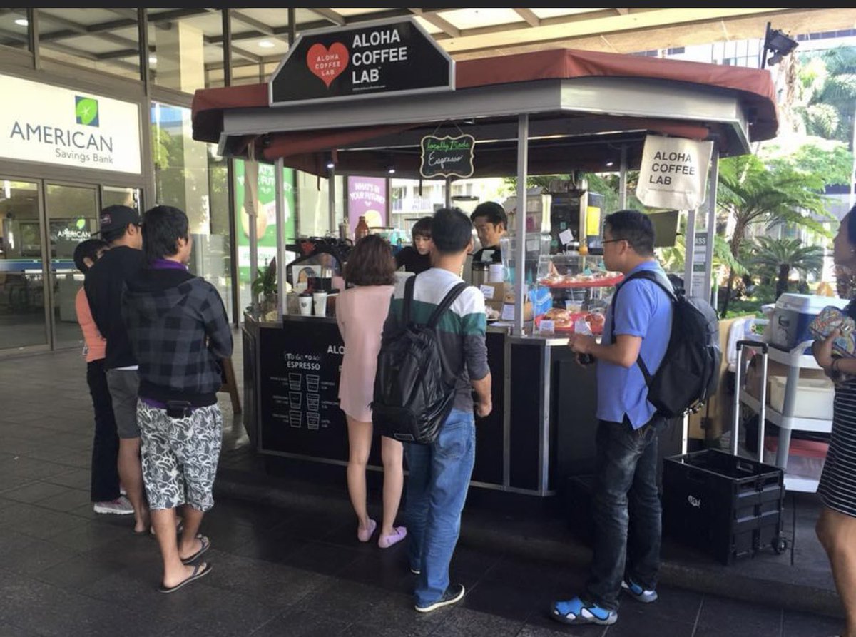 ALOHACOFFEELAB's tweet photo. 2017年ハワイでコーヒースタンド☕️をしてました🤙🏻 https://t.co/RJKGchsOal