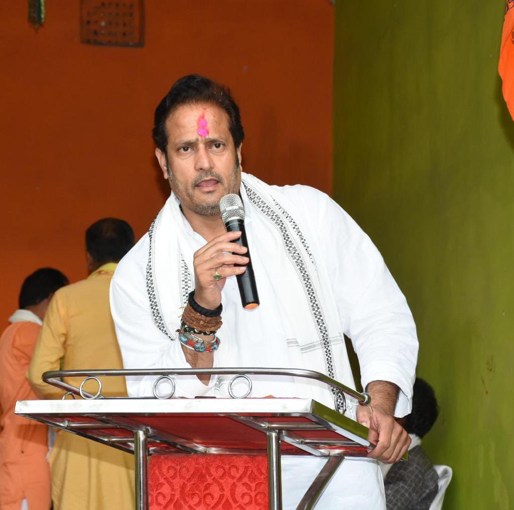 _vikasupadhyay's tweet photo. रामकृष्ण परमहंस वार्ड के साहू समाज द्वारा माता कर्मा जयंती के शुभ अवसर पर आयोजित वरिष्ठ सम्मान समारोह व होली मिलान कार्यक्रम में शामिल हुआ। https://t.co/XrVh6gOQSo