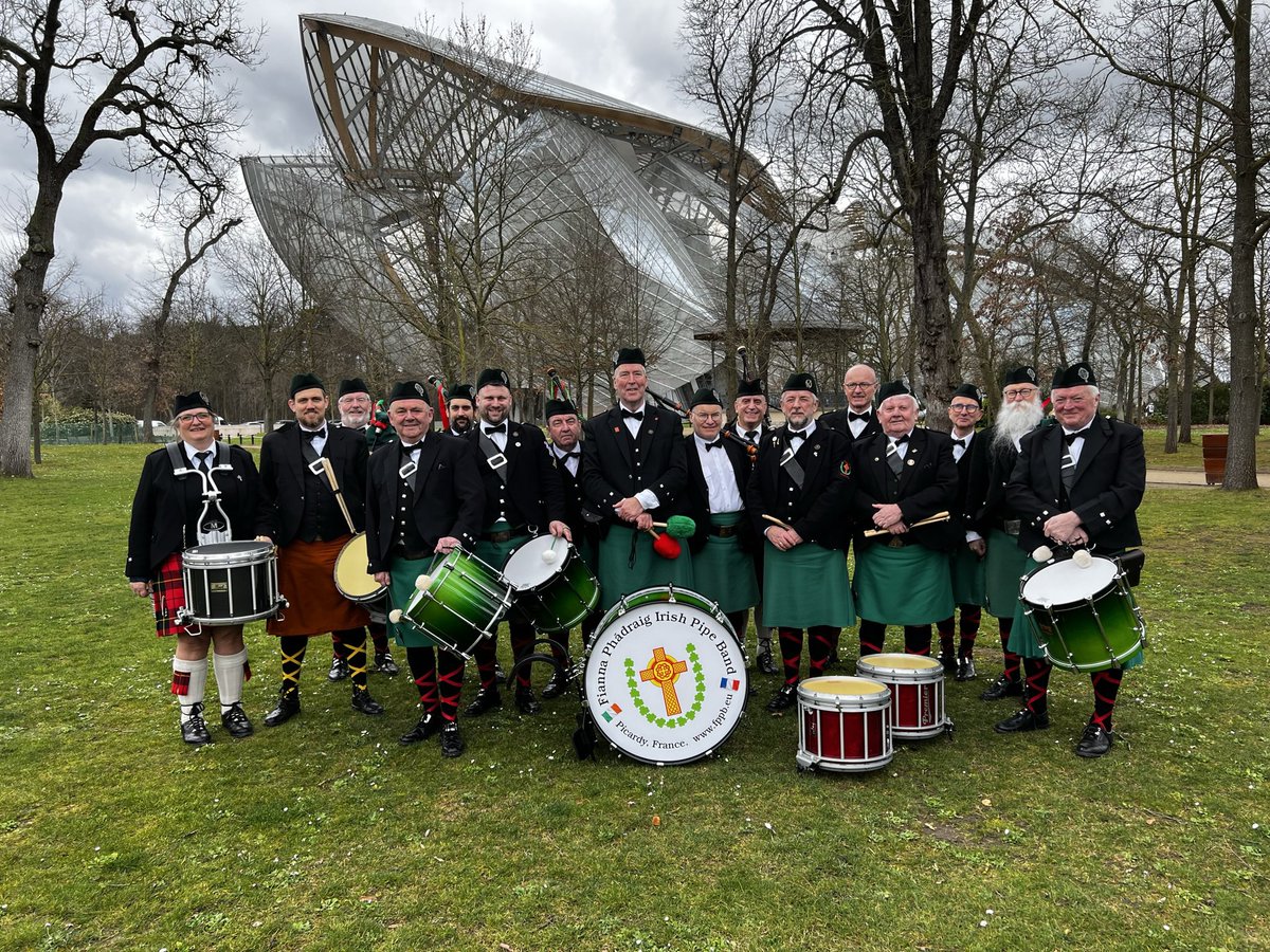 mancirishfest's tweet image. Well done to #Manchester 💚❤️ #pipeband for promoting @GoToIreland #pressthegreenbutton campaign #StPatricksDay2023 ☘️ in #Manchester #Liverpool #Altrincham #Levenshulme #Burnage #Didsbury and #Paris in #France