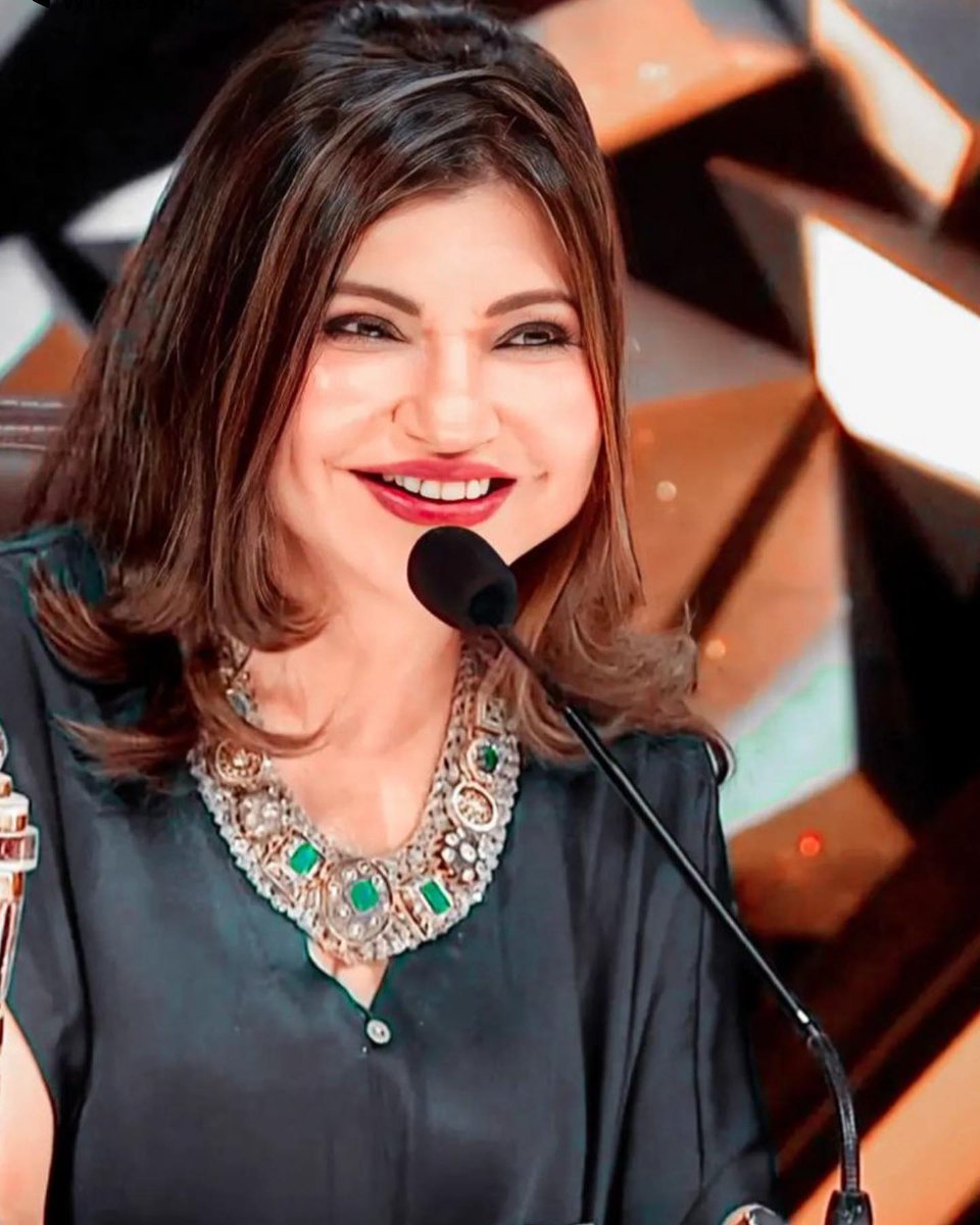 Wishing a very happy birthday to @thealkayagnik the honey-voiced playback singer of India ❤️🍫🎂

#alkayagnik #happybirthday #happybirthdayalkayagnik #playbacksinger #soulfulvoice #enjoy #entertainmentspace