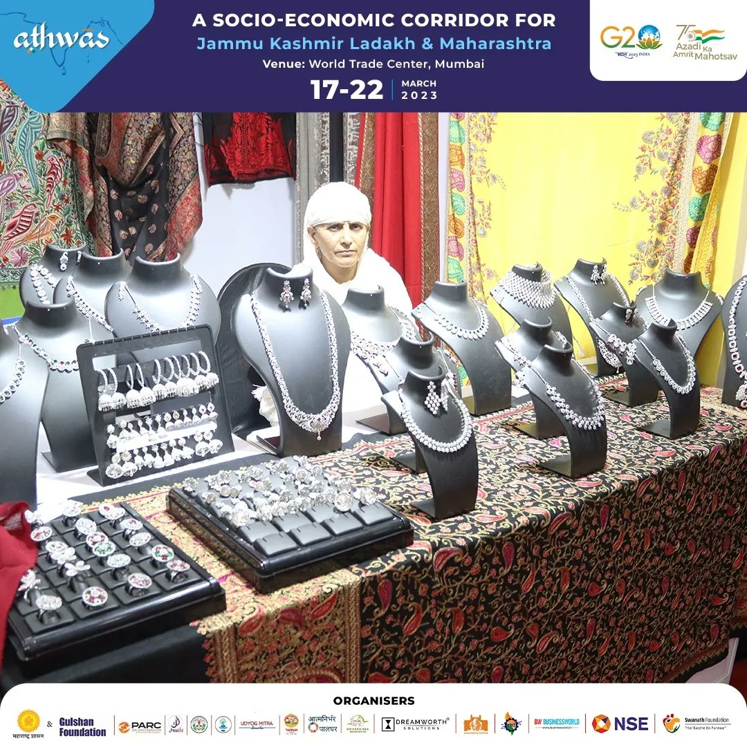 AthwasIndia's tweet photo. Level up your fashion style by purchasing an impressive range of clothing and jewelry from J&amp;K at the World Trade Center, Mumbai till 22nd March 2023.

#athwas #athwasindia #jammukashmir #ladakh #event #socioeconomic #mumbai #maharashtra #expo #exhibition https://t.co/mNaeSrsCqD