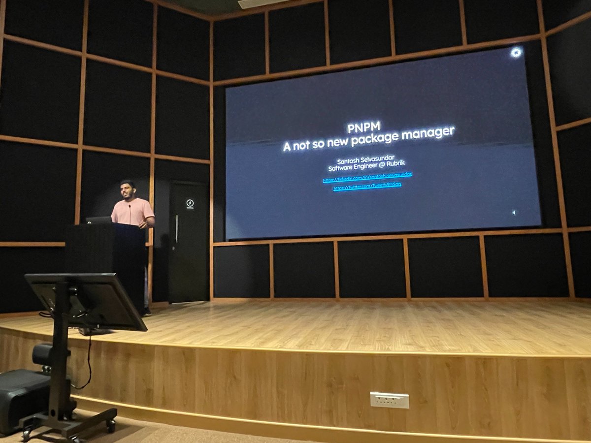 TweetWithSan's tweet photo. Another day, Another talk... 😊
Forth one 4⃣
@ReactBangalore #AmazingCrowd https://t.co/KRKNA2ESy3