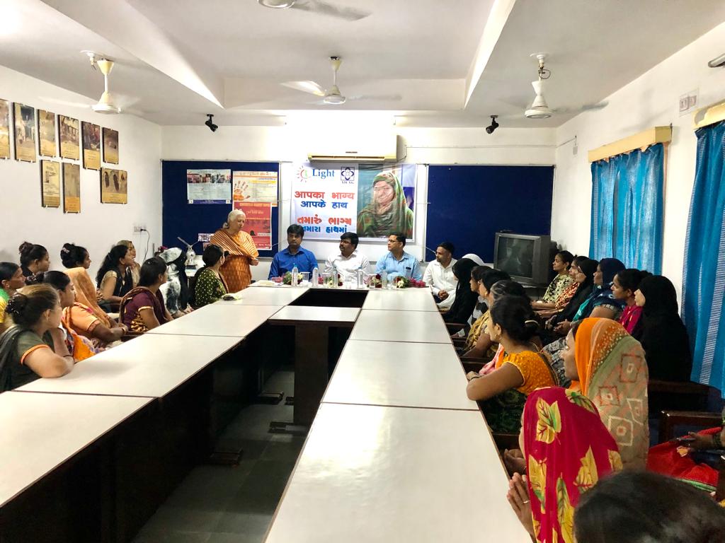 LightMFin's tweet photo. Check out @LightMFin's CSR program - Aapka Bhagya, Aapke Haath. Our initiative empowers women in slums and suburbs to embrace entrepreneurship and become self-sufficient. Join us in empowering women and making a social impact. #CSRprogram #womenempowerment #economicindependence https://t.co/zAXOtJ68kF