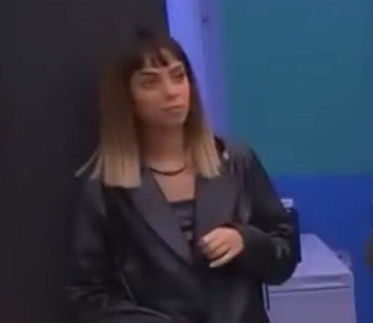 evegayzinha's tweet photo. espero que a larissa esteja ciente do que a torcida de casal quer fazer na repescagem, ir contra o desejo dela só pra ela ficar com macho aqui fora e ignorar total o maior sonho dela, espero do fundo do meu coração que ela fique sabendo disso! @larisantosbe https://t.co/AczwzgwhQe