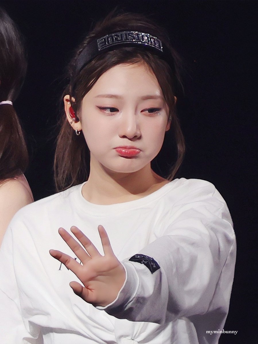 Ningning look so softttt, those cheeks 🤏