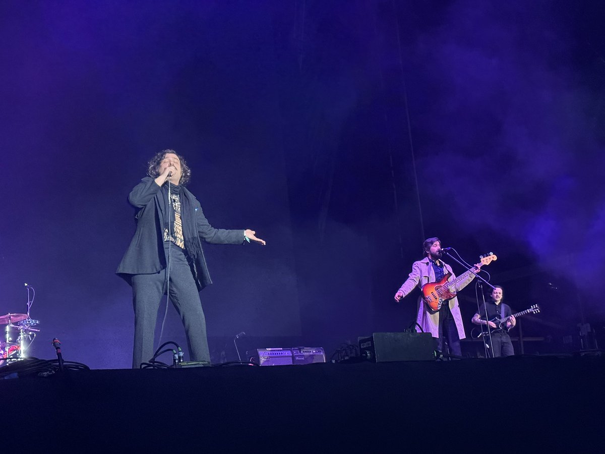 seitrack's tweet photo. Y para cerra esta noche, @enjambremx hipnotizó al #VL2023 con su #DulceSoledad. ¡Gracias por seguir nuestra cobertura! 🫶 https://t.co/i2ODF7aq9I