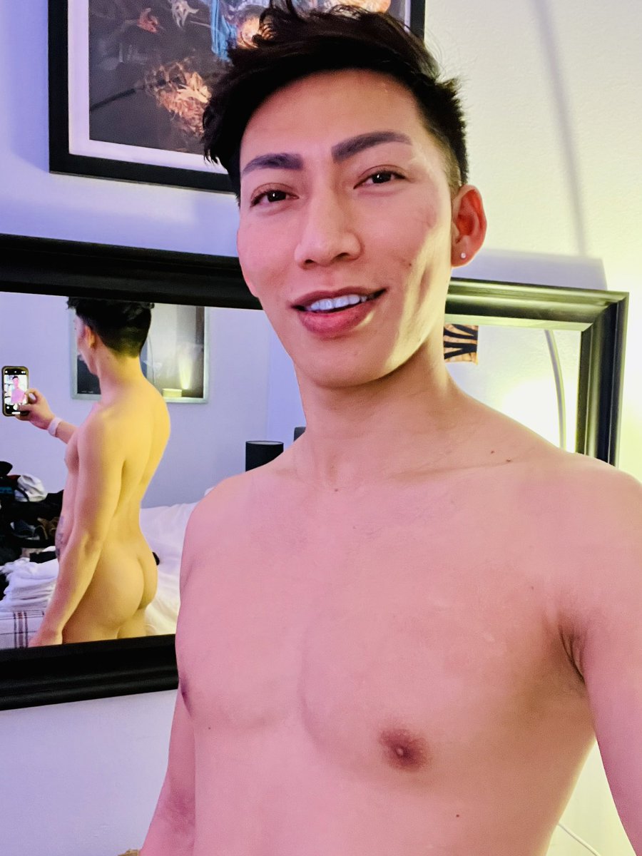 FrpEcP4aAAA_XXF?format=jpg&name=medium