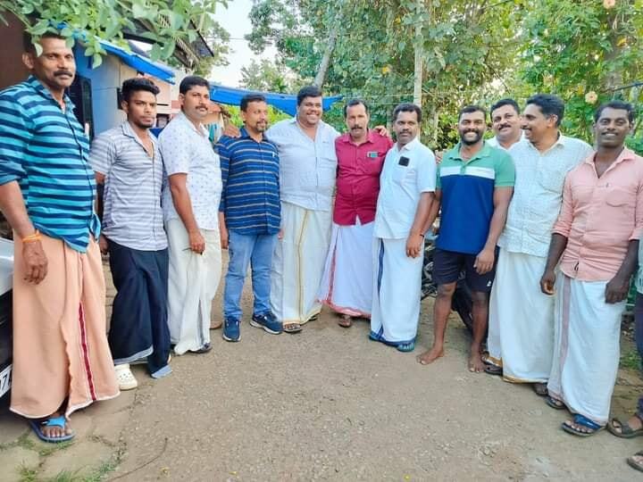 GroupNtbr's tweet photo. പോയ കാലത്തിന്റെ കേടുകൾ എല്ലാം തീർത്ത് പുത്തൻ സമവാക്യങ്ങളുമായി അവർ ഒരുങ്ങുന്നു KTBC
ചിത്രം : കടപ്പാട് https://t.co/jbVZll9Jne https://t.co/NFAbmATcwP