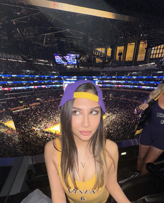 Lakers won tonight! thank u @VIXEN for taking us Vixen girlies !! 💜💛 https://t.co/poYIyASHFv<a class="tags" href="/tag/vixen">@vixen</a><a href="/tag/lotlizard"class="tags"><span>#lotlizard</span></a>
