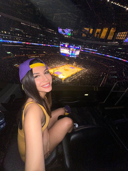 Lakers won tonight! thank u @VIXEN for taking us Vixen girlies !! 💜💛 https://t.co/poYIyASHFv<a class="tags" href="/tag/vixen">@vixen</a><a href="/tag/lotlizard"class="tags"><span>#lotlizard</span></a>