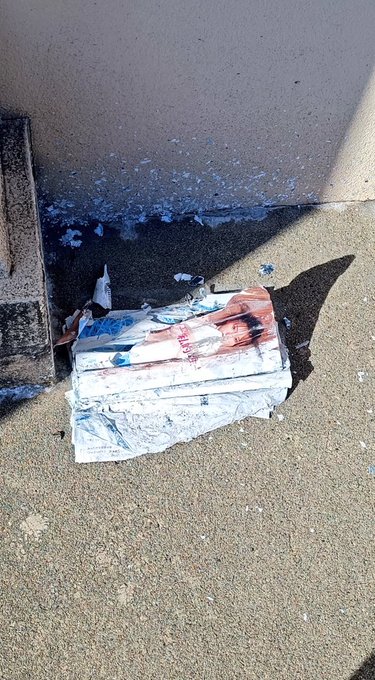 ボロボロのエロ本おちてた!この令和の世に!? 