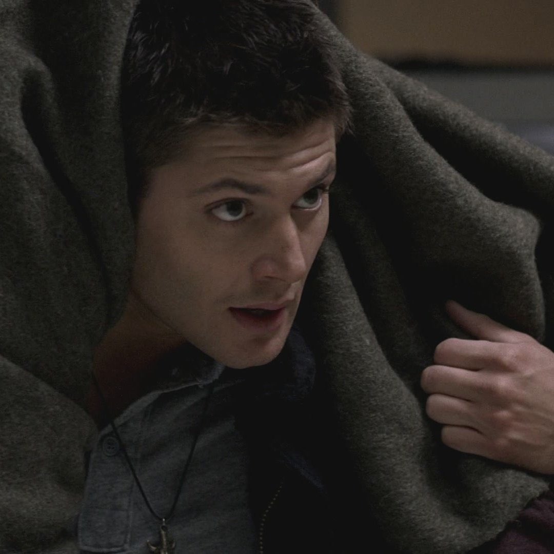 Deanimp's tweet image. Утречко. Надо вылезать из кровати, но нет ни желания ни желания. Всё же будет неплохо взять пару выходных после охоты - тело ломит жутко

Пойду нападать на кофе машинку, будешь?