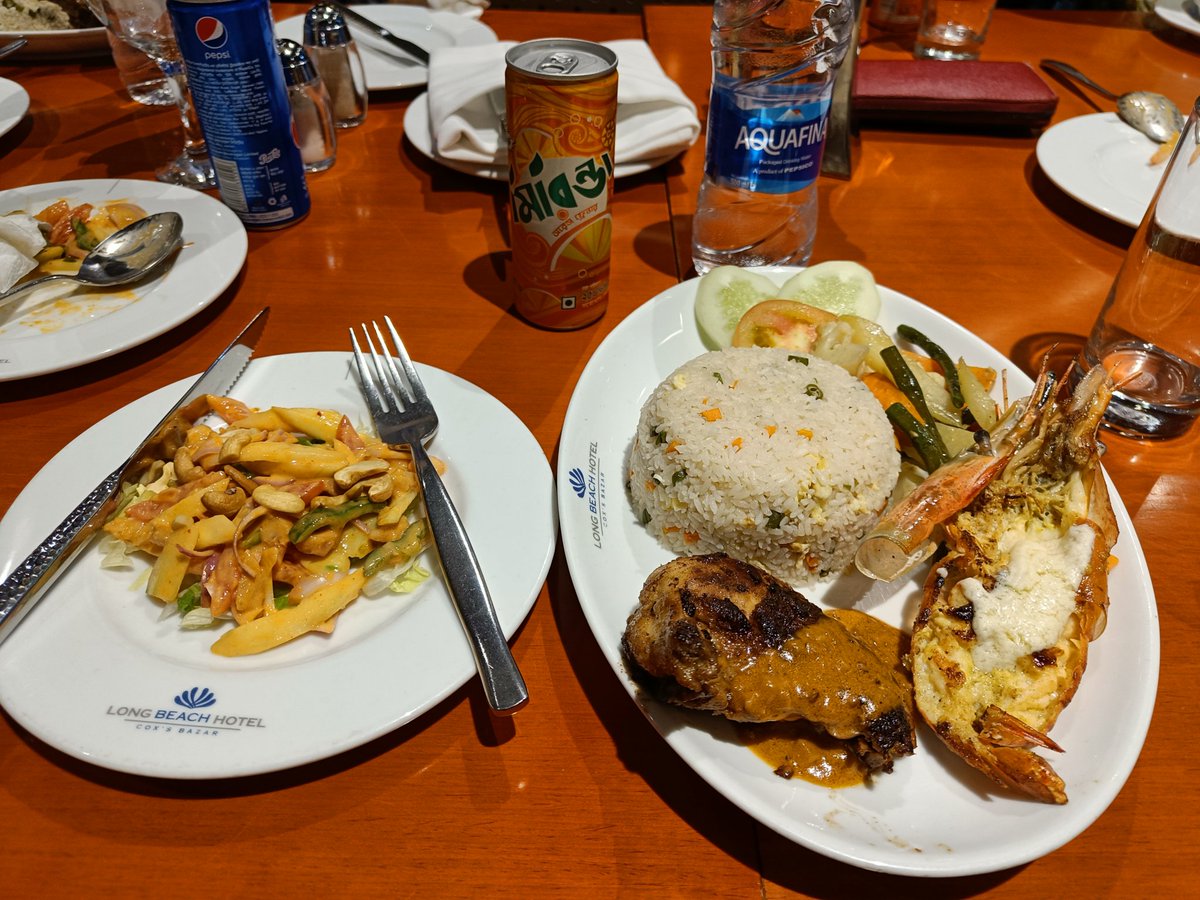 THESKB69's tweet image. This is what a real foodaholic eats 🤤
Look at these beauties man 🥰

#Food #foodaholic #tour #vacations #gg 🔥