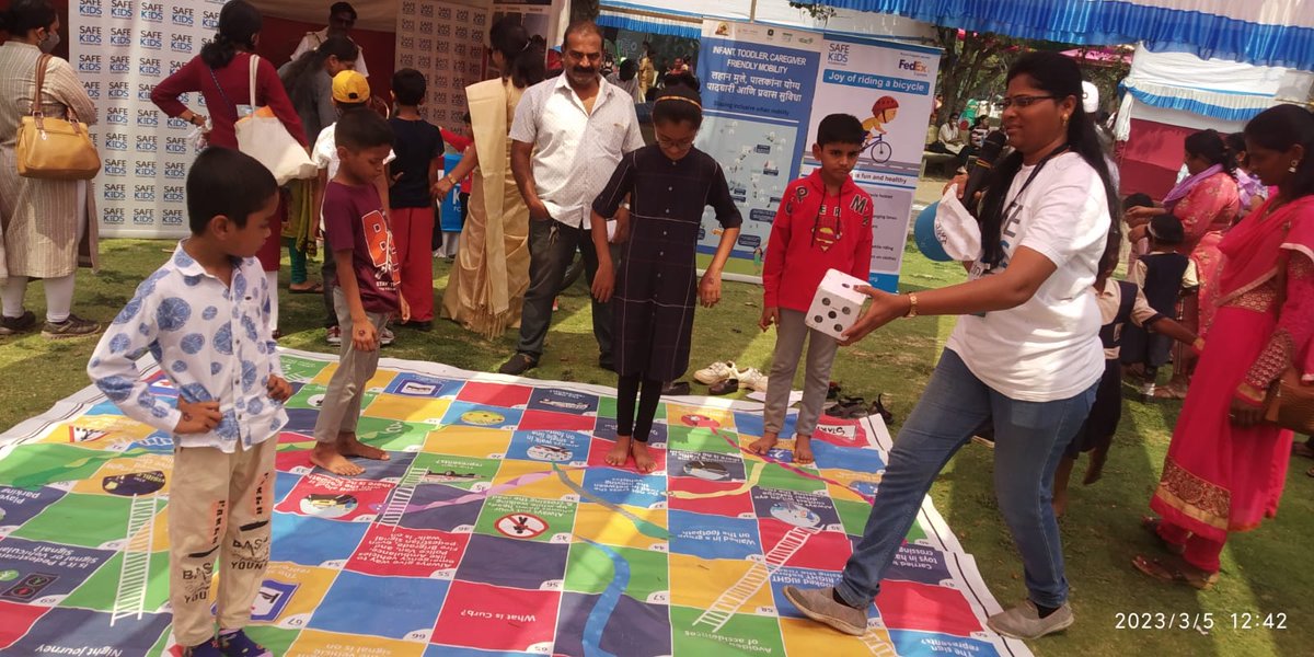 Glimpses from #Kidsfestival organized at Sarasbaug #Pune. Thanks to #PMC for organizing a mega event under #Urban95 initiative. #roadsafety #childsafety #safe #Pune #injuryprevention #Safekidsfoundation #SafeKids