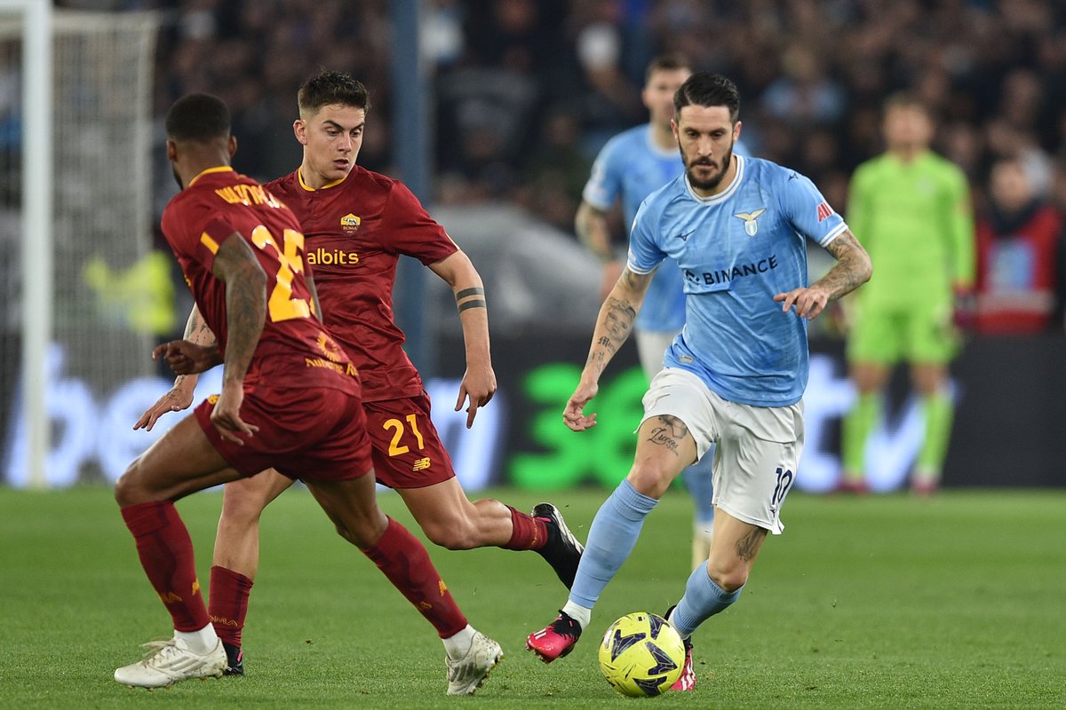 Roma galibiyeti sonrası Lazio kaptanı Luis Alberto: "Roma'yı s***ik. Her derbi öncesi çeneleri düşüyor. Bu defa onları öyle bir s***ik ki bir daha ağızlarını açamazlar."