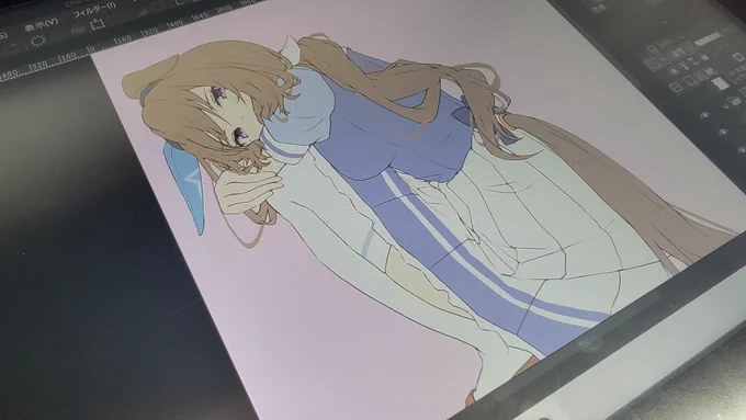 今日は……引越しの予定が全てパーになってしまったので……この、いつ描いたかも忘れたアヤベさんの下塗りを使って……色塗りしていきます!!!! 