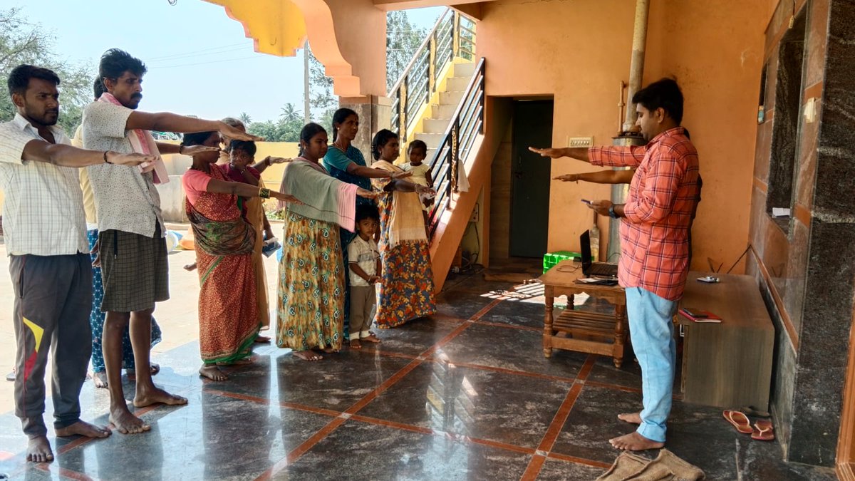 SRINIVASPUR2's tweet photo. #ಲಕ್ಷೀಸಾಗರ ಗ್ರಾ.ಪಂಯಲ್ಲಿ ಕಡ್ಡಾಯ ಮತದಾನ ಪ್ರತಿಜ್ಞಾ ವಿಧಿ ಕಾರ್ಯಕ್ರಮ https://t.co/GWwzKSmeyk
