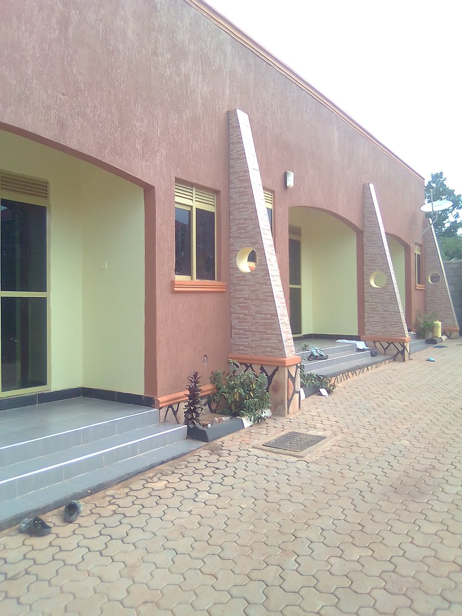 AkramMayumba's tweet photo. In  Kira- Bulindo 

A single bedroom house for rent 
Rent price: 350.000ugx
+256 756411332

#AkramPropertiesUG https://t.co/BGTb7A9Tck