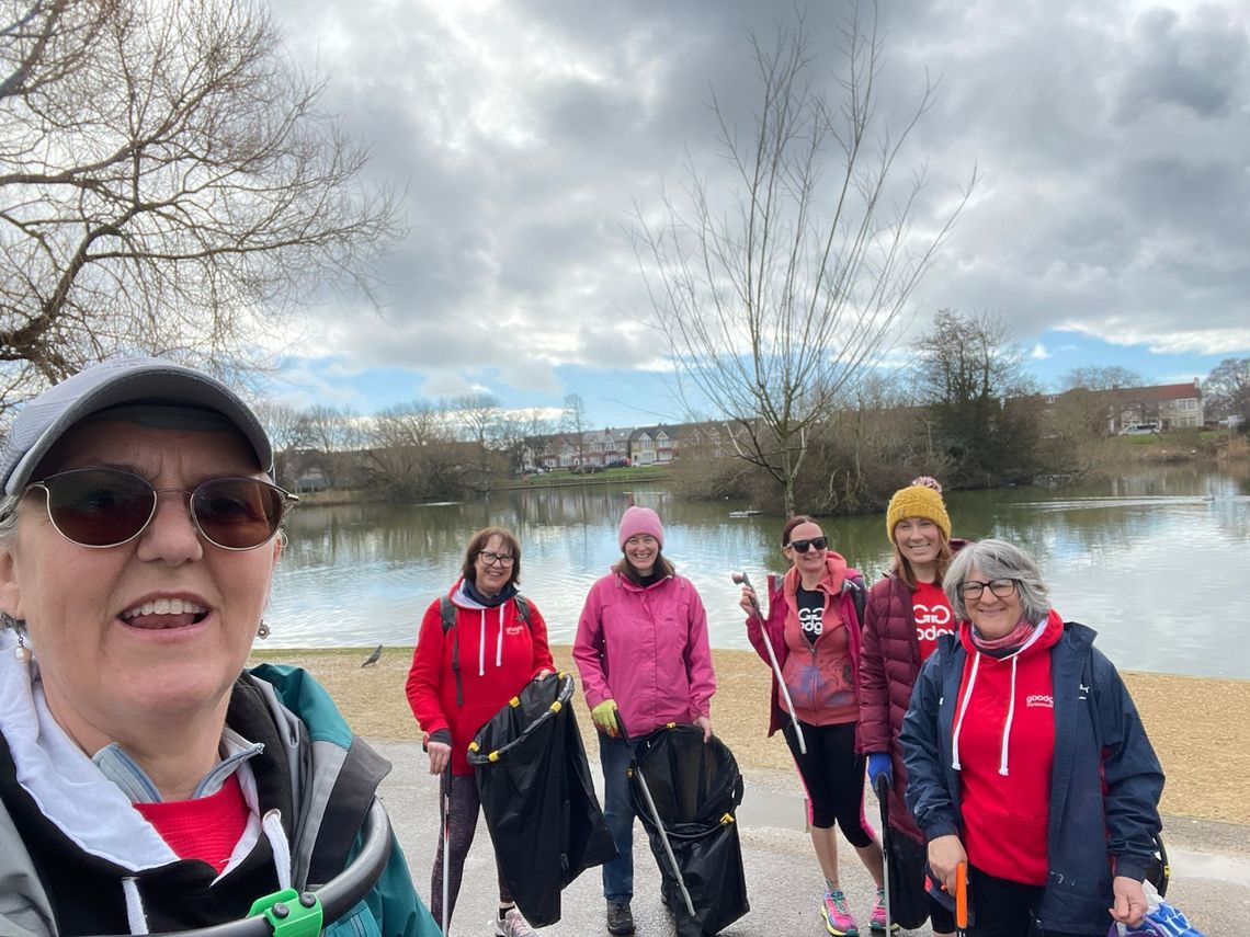Always look for the blue sky and the helpers! 

Or come &amp; join a good deed &amp; *be* one of the helpers 😇

Indoor &amp; outdoor options this week: goodgym.org/portsmouth/ses…