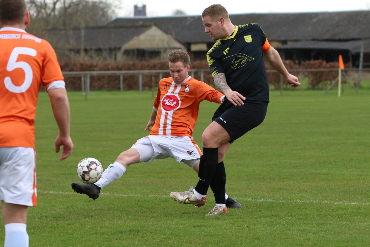 Stormvogels28's tweet photo. Foto's van de laatste Derby tussen Stormvogels-Montagnards (4-1) staan online #stomon https://t.co/eTxXit27oY https://t.co/h93AiWmIB5