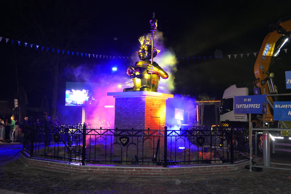 Raamsdonk heeft vanaf nu het lang gedroomde Carnavalsmonument door en vooral voor het dorp: onsbrabant.com/nieuws/carnava…