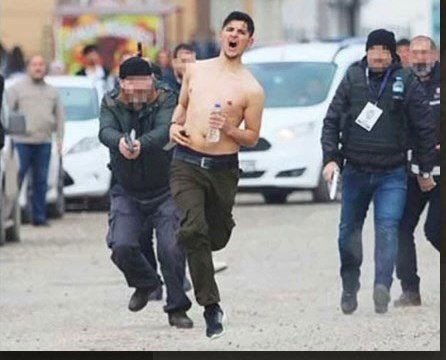 CegergunPolat's tweet photo. 2017 Newroz sabahı alana gitmeden önce çalıştığım hastaneye getirildi Kemal’in cenazesi. Orda gördüm. Bir yığın dezenformasyon ve polis kuşatmasında. Yüzbinlerce insanın gözü önünde cinayet işledir. Cezasız kaldılar. Kemal’in cenazesi hala yerde. Adalet gelene dek… https://t.co/015h3xKat3