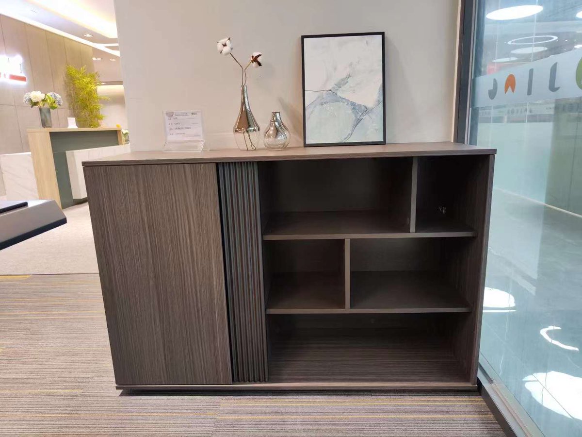 DeyateLin's tweet photo. A conference table with a modern sense of technology.

wechat： 13318897984
whatsapp: +86 18802030177
Email: deyateofficefurniture@gmail.com
#workspace #wholesale #conference #conferencetable #meetingtable #office #design #homeoffice #executiveroom #furniture #chairs #officetable https://t.co/W8jpv9SNDg