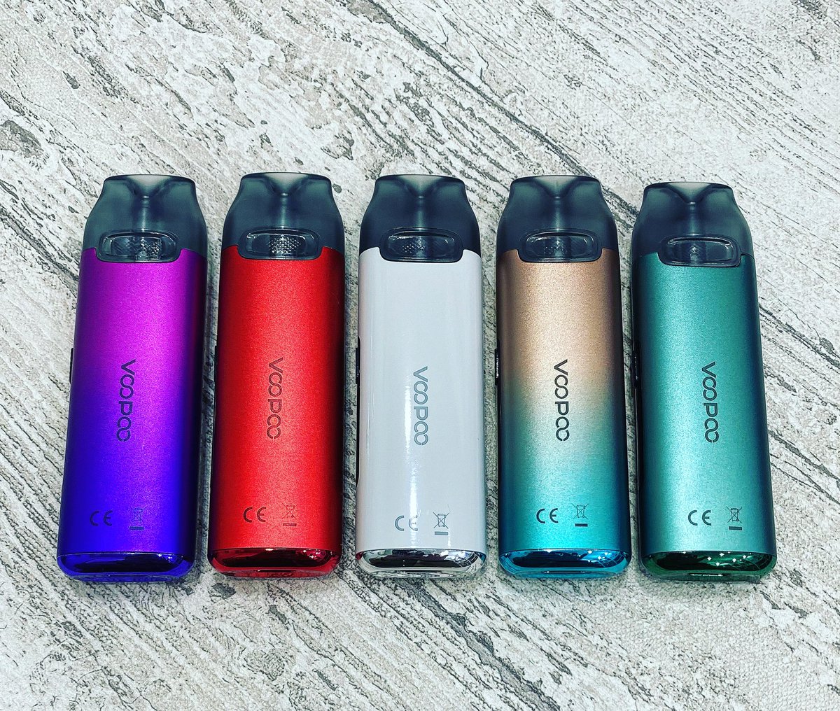vape_world_'s tweet photo. コンパクトで軽量VOOPOO V.THRU Proは液晶画面＆可変出力搭載で、漏れに配慮した専用コイル内蔵PODで持ち運びの時の心配が少なく好評‼︎携帯用におすすめ😊

※3/21(火)、22(水)は店休日です。今週は火・水と連休です。お間違い無いようご注意ください。

#voopoo #vthrupro #電子タバコ #立川 #CBD https://t.co/kh2swUXT7z