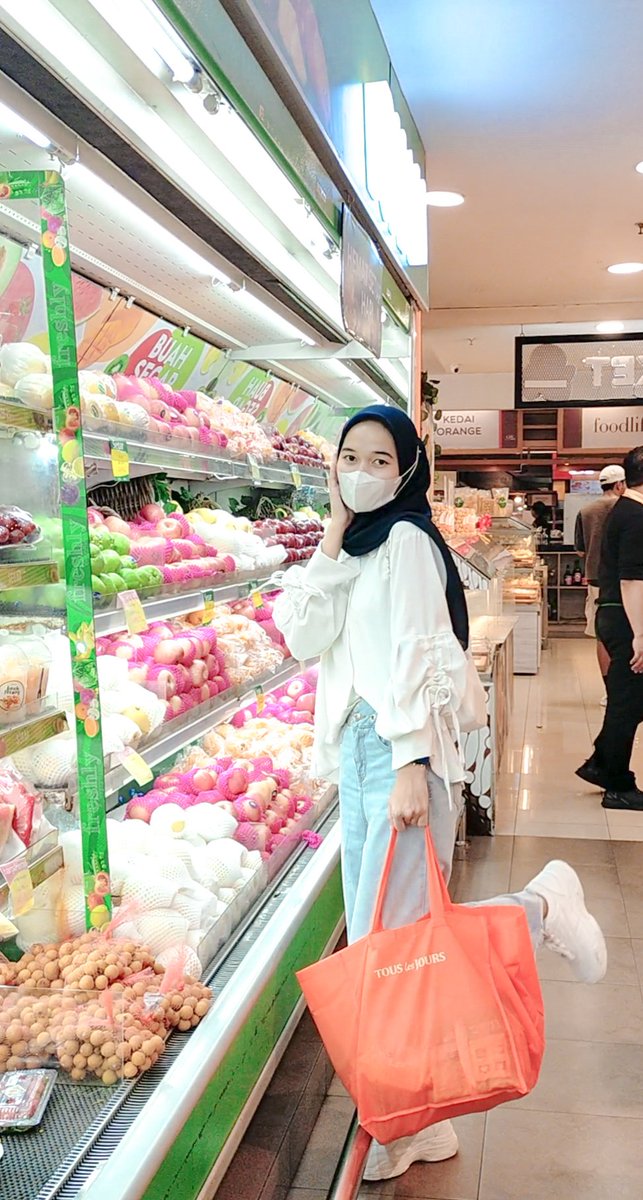 p_widia661's tweet photo. Sedang hobi belanja
#Belanjawan2023 #supermarket https://t.co/i7paBlo09g