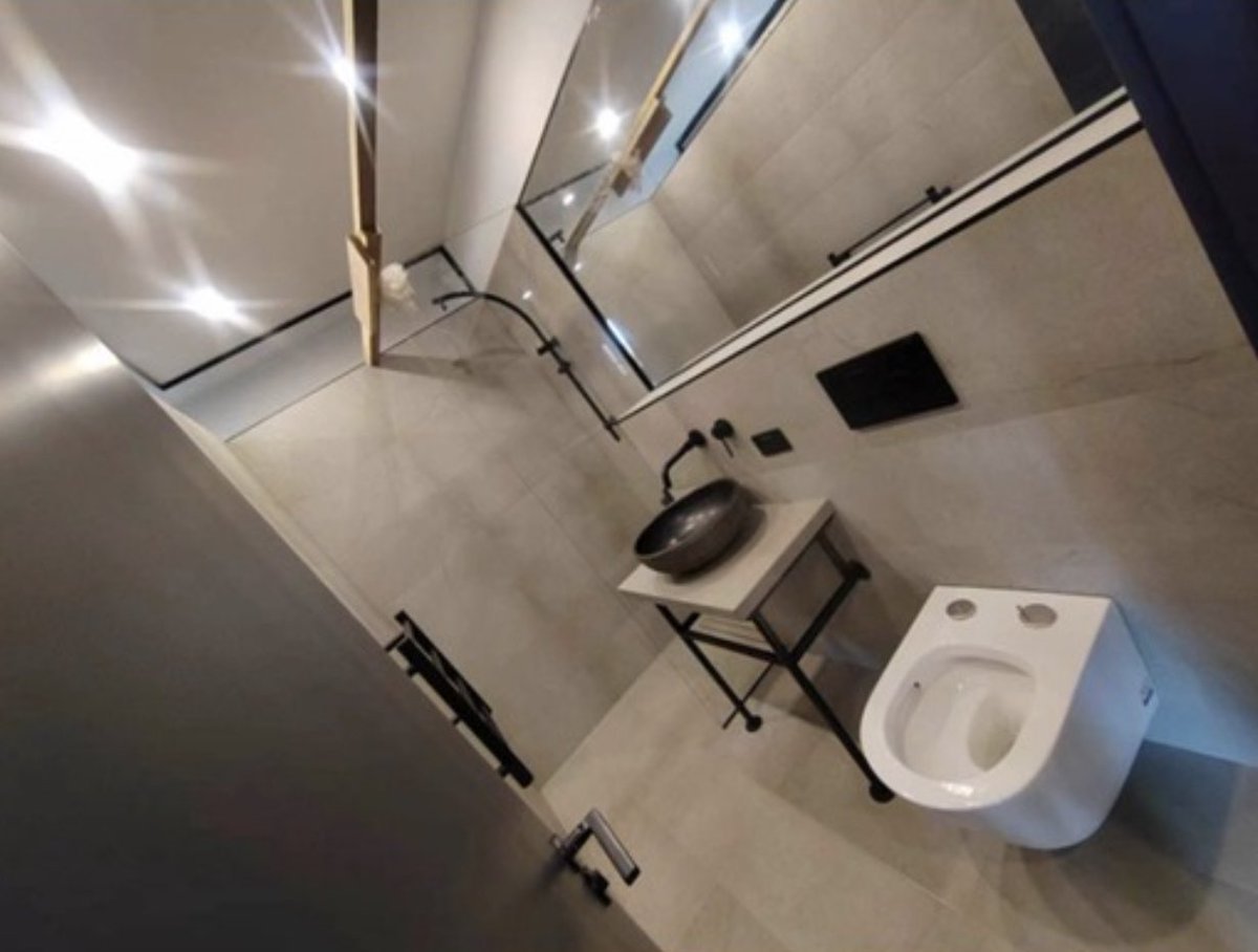 RomaniChals's tweet photo. #RALS are offering an amazing opportunity for #LowCostHousing #Investment mobile home units (Flat Packed) with NO planning permission needed for FAST, QUICK &amp; EASY application with immediate guaranteed ROI with new housing scheme support from the government under our partnership. https://t.co/30duMdIP4K