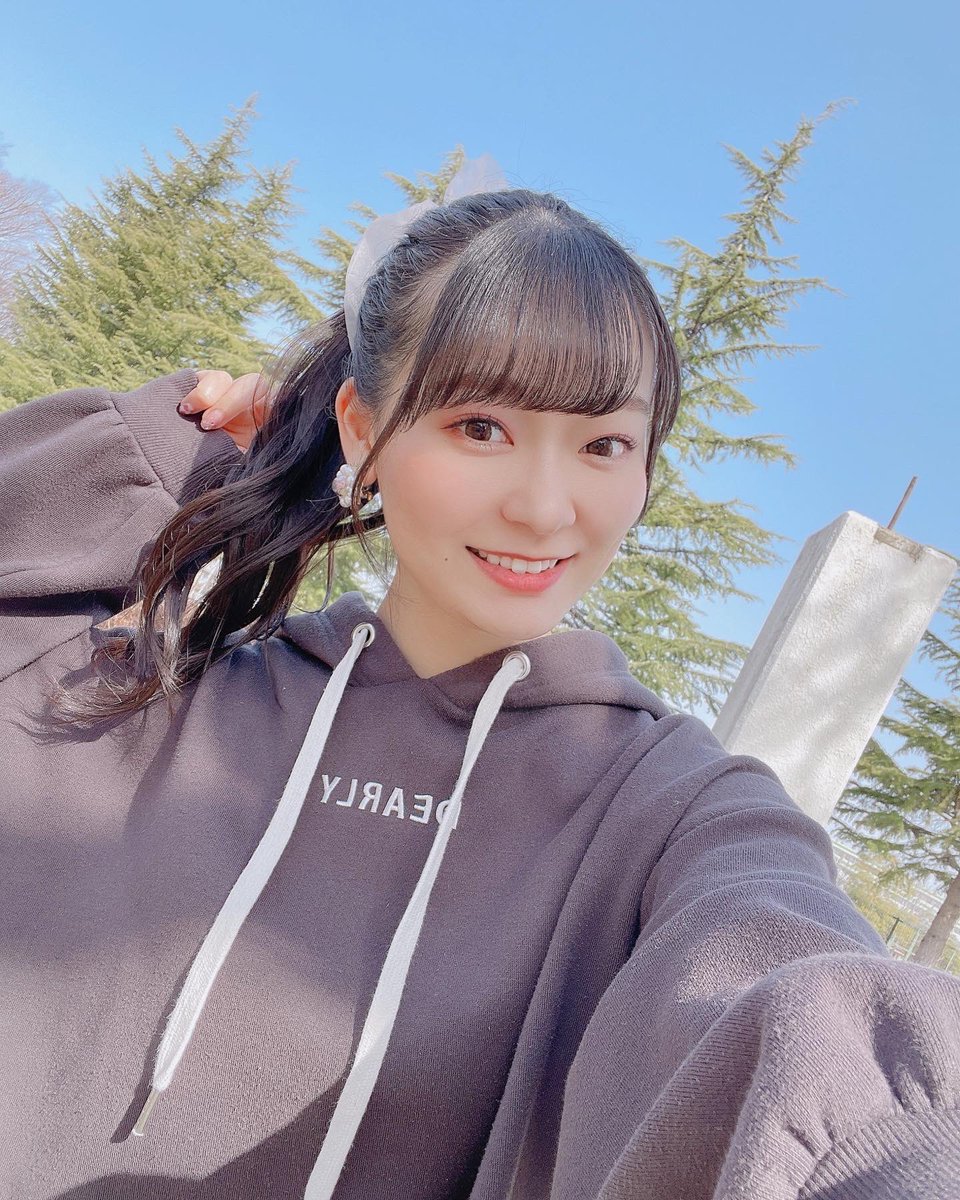 shinsekaihero's tweet photo. cute japanese girl Thanks for the likes💕Please follow me😀 https://t.co/30GHL59xmq