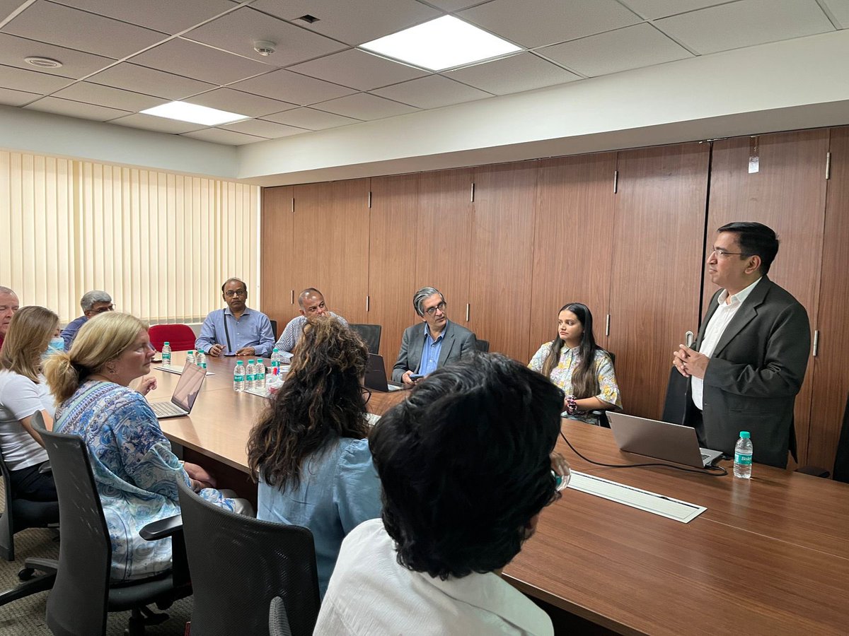 gainforstartups's tweet photo. Glimpses of one on one session with  visitors from T-Hub, Big LEAP Accelerator Program and La Trobe Innovation and Entrepreneurship for an interaction with the The GAIN Team and the #StartupsOfTheGAIN.

#startup #NSRCELthegain #IIMB #entrepreneurship #founders #growth  #india #Me https://t.co/RptTJUg7Jb