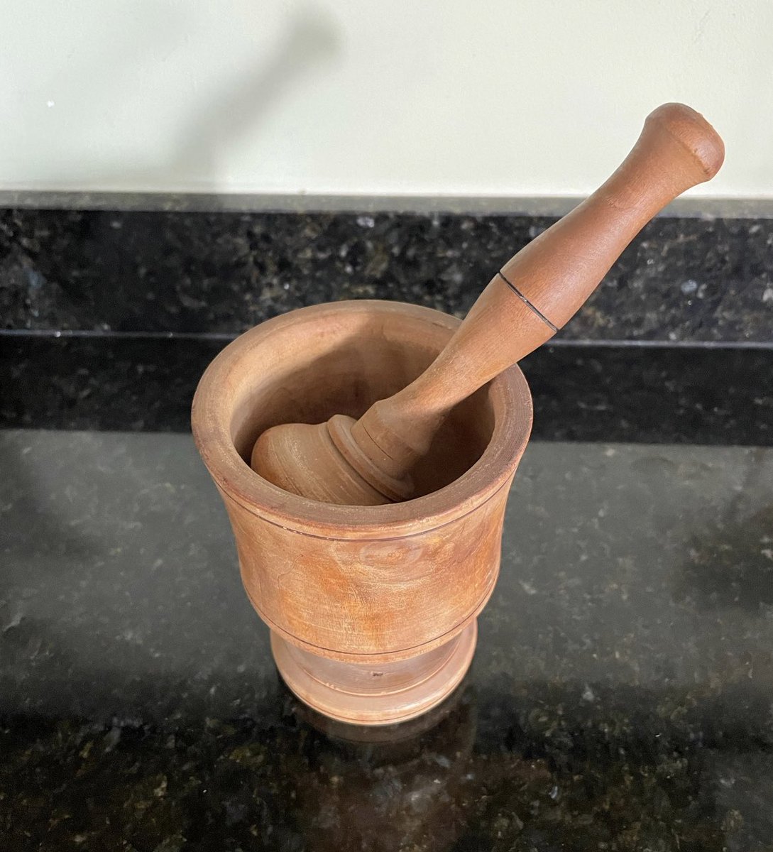 sarahhuntantiq's tweet image. Today’s #mhhsbd #AlphabetChallenge letter is T for treen! Treen (literally &quot;of a tree&quot;) is the generic name for small handmade functional household objects made of wood etsy.com/uk/shop/SarahH…