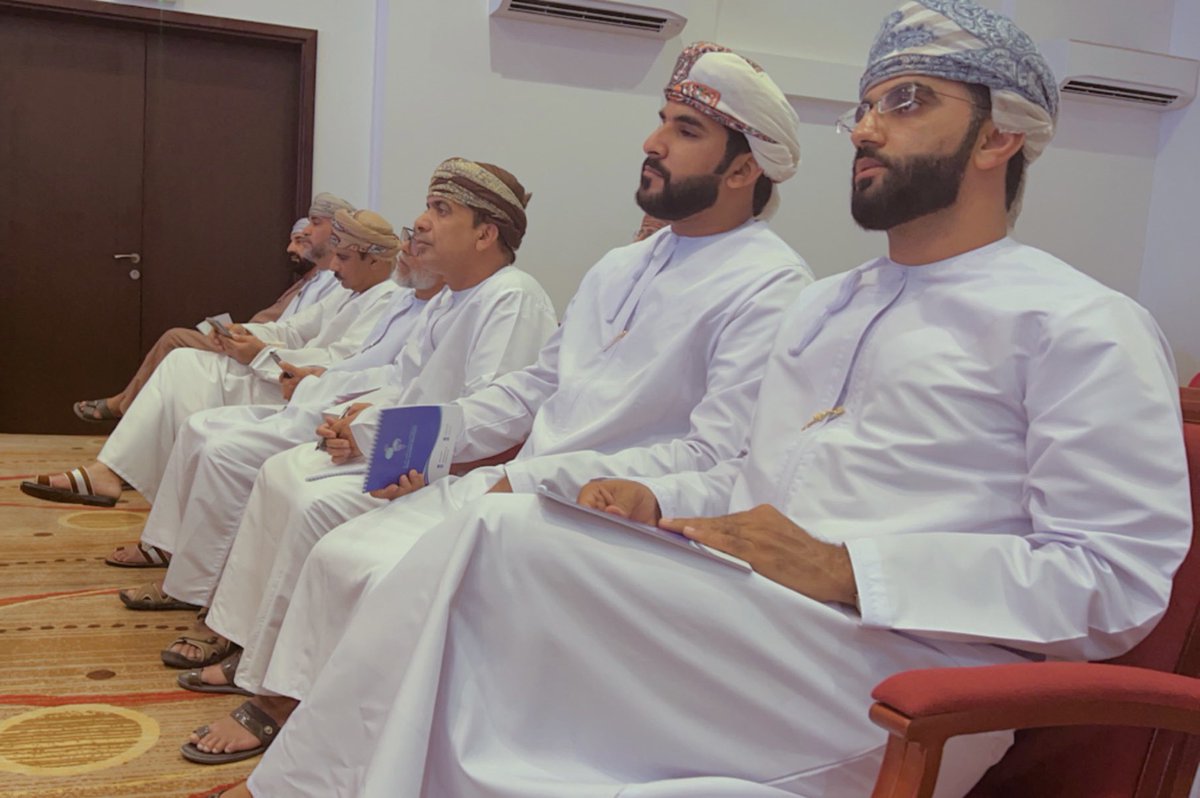 سليمان أولادثاني (@suleman_mc) on Twitter photo جانب من ملتقى الصحفيين بمحافظة مسندم و الندوة المصاحبة بعنوان (مسندم أرض الفرص ) وذلك برعاية معالي السيد إبراهيم بن سعيد البوسعيدي محافظ محافظة مسندم وقد استعرض معاليه ابرز المشاريع المستدامة و التنمية الواعدة بالمحافظة
#ملتقى_الصحفيين_مسندم
<a href="/oja_oman/">جمعية الصحفيين ـ عُمان</a> <a href="/Governermusn/">محافظة مسندم - سلطنة عُمان</a> جانب من ملتقى الصحفيين بمحافظة مسندم و الندوة المصاحبة بعنوان (مسندم أرض الفرص ) وذلك برعاية معالي السيد إبراهيم بن سعيد البوسعيدي محافظ محافظة مسندم وقد استعرض معاليه ابرز المشاريع المستدامة و التنمية الواعدة بالمحافظة
#ملتقى_الصحفيين_مسندم
<a href="/oja_oman/">جمعية الصحفيين ـ عُمان</a> <a href="/Governermusn/">محافظة مسندم - سلطنة عُمان</a>