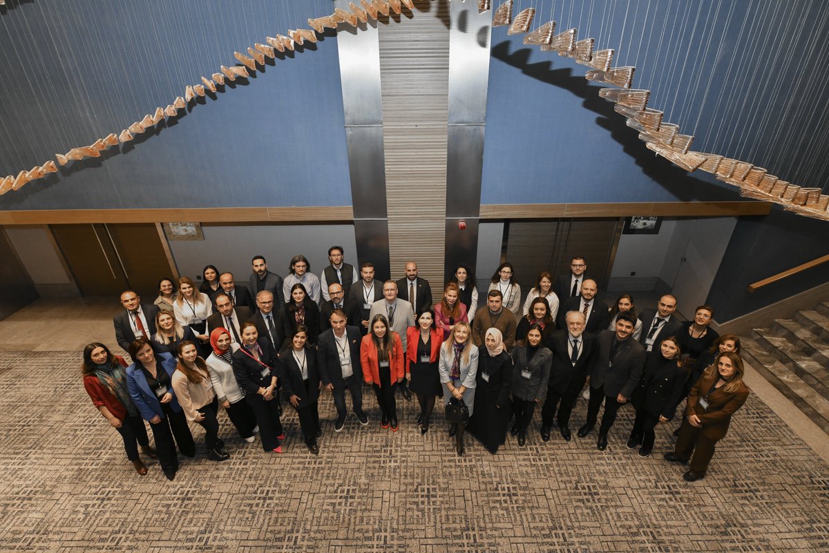 mlgp4climate's tweet photo. "Birlik kuvvettir... Ekip çalışması ve işbirliği olduğunda harika şeyler başarılabilir.” Mattie Stepanek
Harika Çok Seviyeli Yönetişim Platformu ekibinden herkese iyi haftalar! #MLGP #MLGPKickOff #EU4ETTR https://t.co/PoFgFYXajU