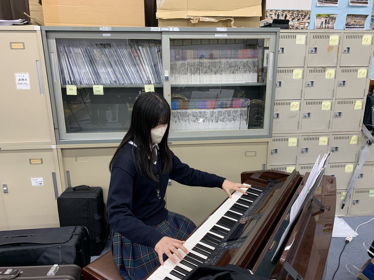 KGM_WIND's tweet photo. 第28回定期演奏会の見どころ⑤

吹奏楽でも曲によってはピアノを使用します。ピアノを弾くのはサックス担当の高校生。実は彼女はピアノで全国大会に出るほどの腕前の持���主なのです。 https://t.co/4LHnXhKaoG